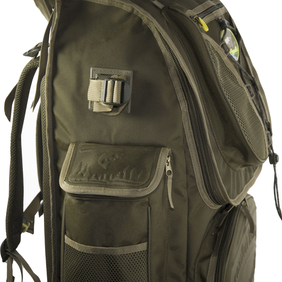Боковой карман и крепление для аксессуаров рюкзака Aquatic Р-65